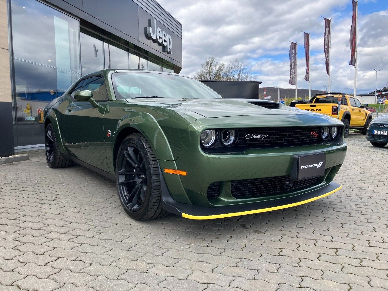Dodge Challenger, 6.4 V8 HEMI Scat Pack Widebody - fotka 3