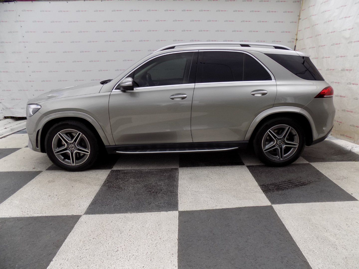 Mercedes-Benz GLE, 400d/AMG-Line/4-M/Full-Led/ - fotka 2