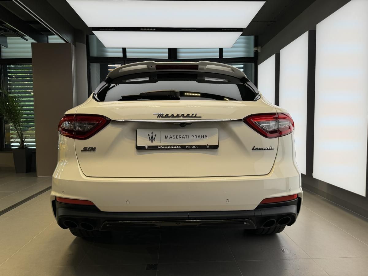 Maserati Levante, GranSport S V6 430 HP - fotka 5