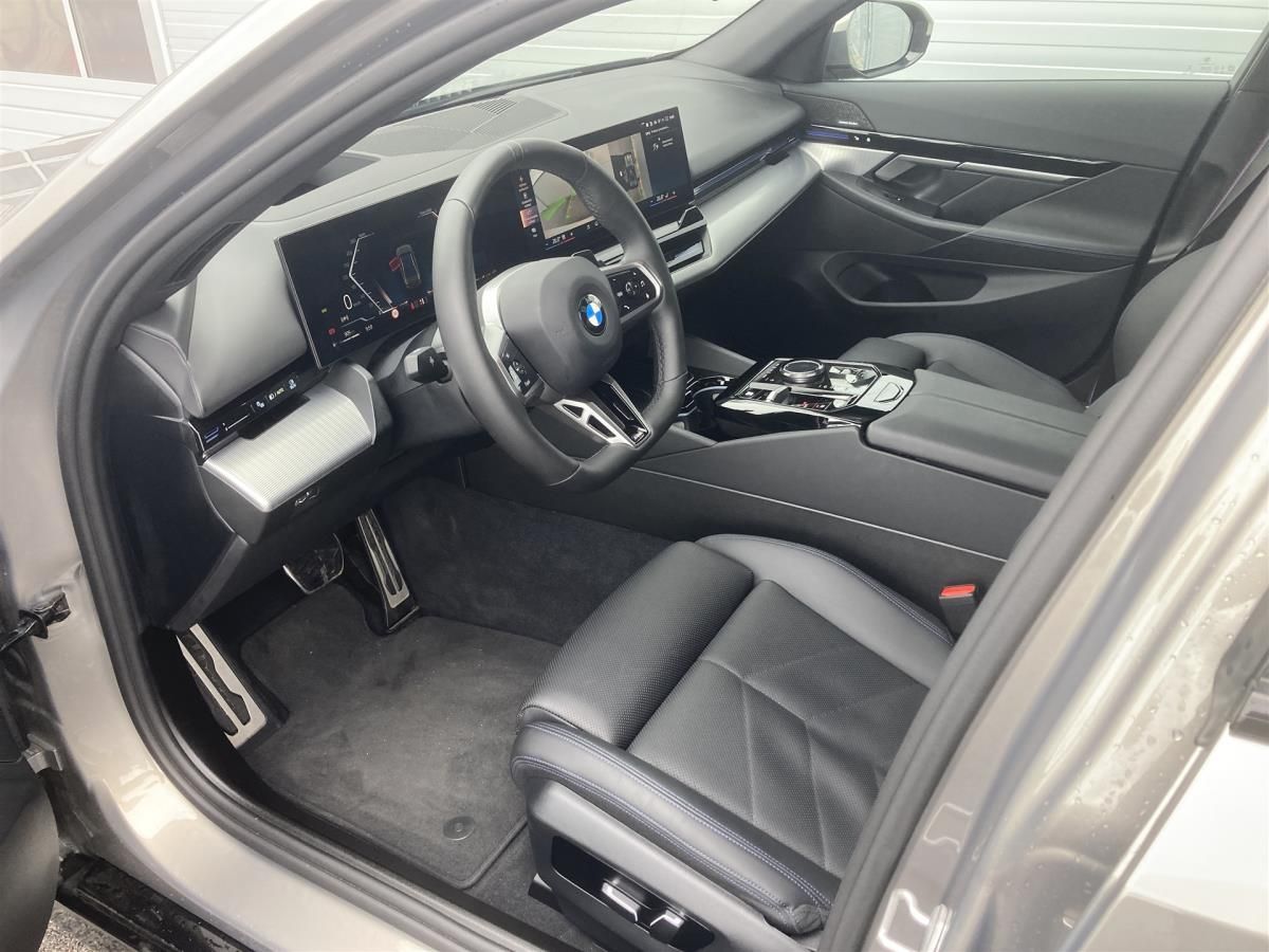 BMW Řada 5, 520d xDrive Sedan - fotka 5