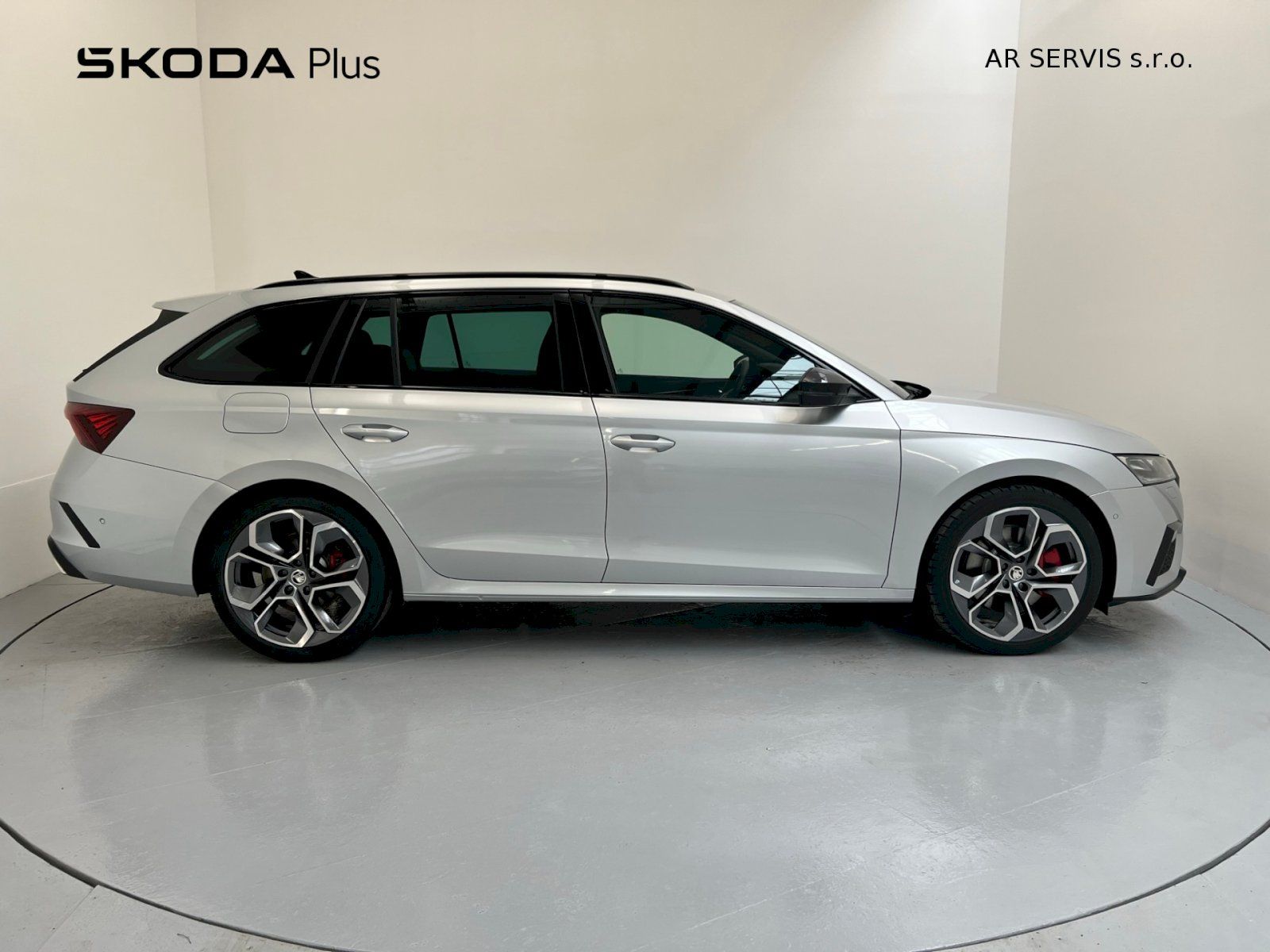 Škoda Octavia, COMBI RS, 2.0TSI/ 180kW, 7DSG - fotka 6