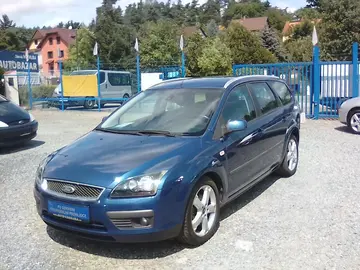 Ford Focus, 2.0i 16V Sport combi, závěs