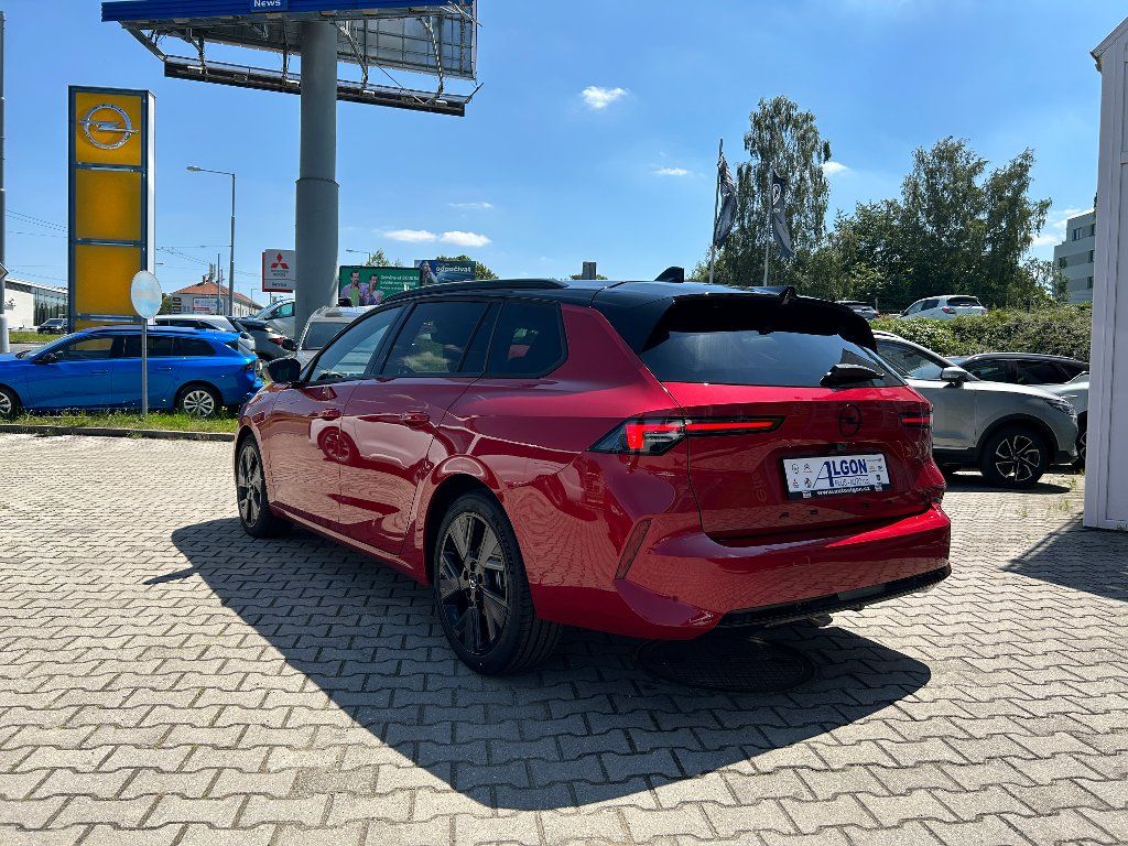 Opel Astra, SportsTourer Electric GS 156k - fotka 3