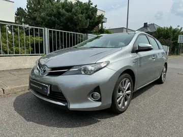 Toyota Auris, 1.8i hybrid 100kw, 122 t.km.