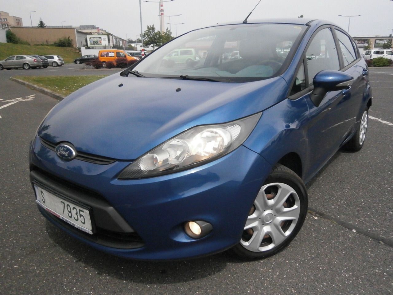 Ford Fiesta, 1,25i 16V 60KW ROZV. VE 121TKM - fotka 2