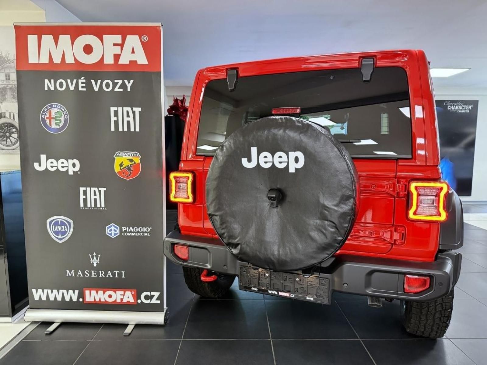 Jeep Wrangler, Unlimited 2.0T 272k AT8 - fotka 6