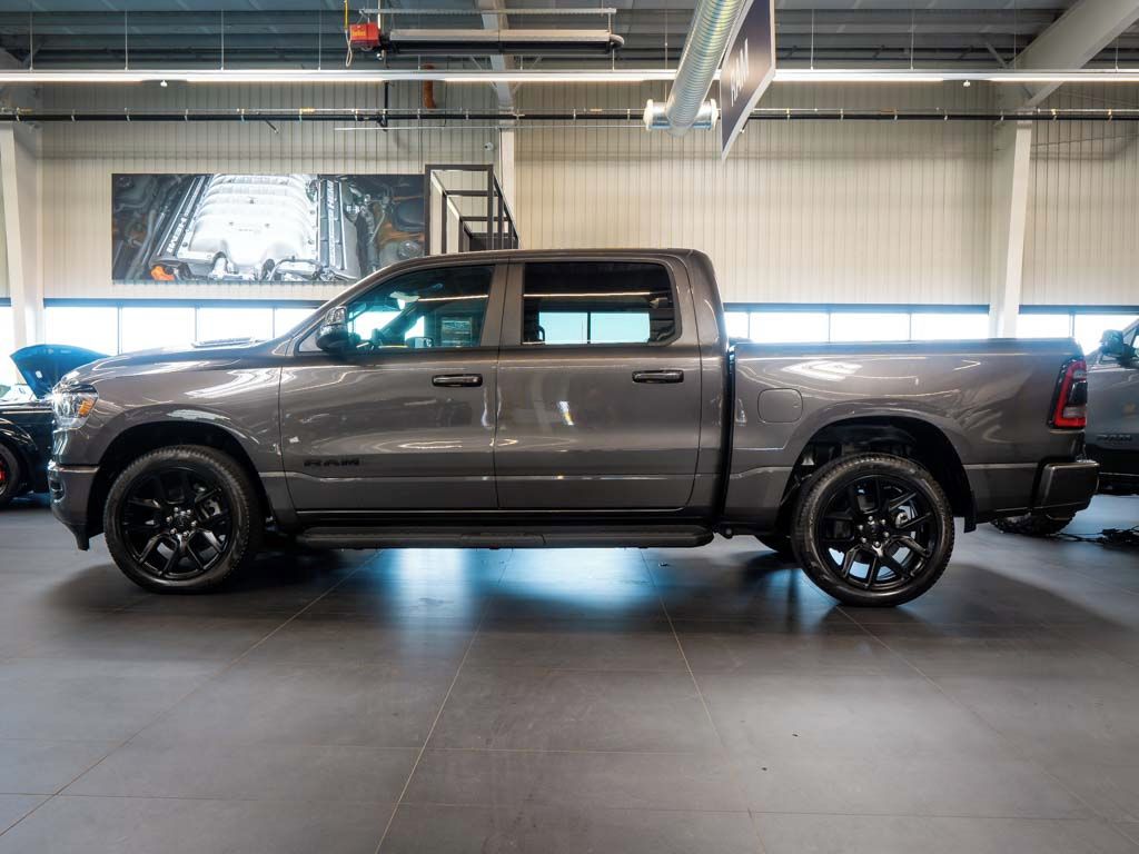Dodge Ram, 5.7 eTorque Sport Night Edit - fotka 2
