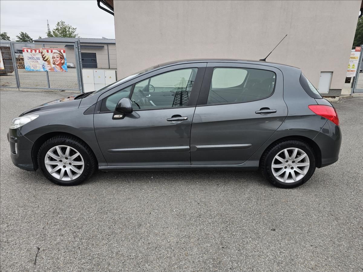 Peugeot 308, 1,4 16V VTi 98 k Confort Pack - fotka 3