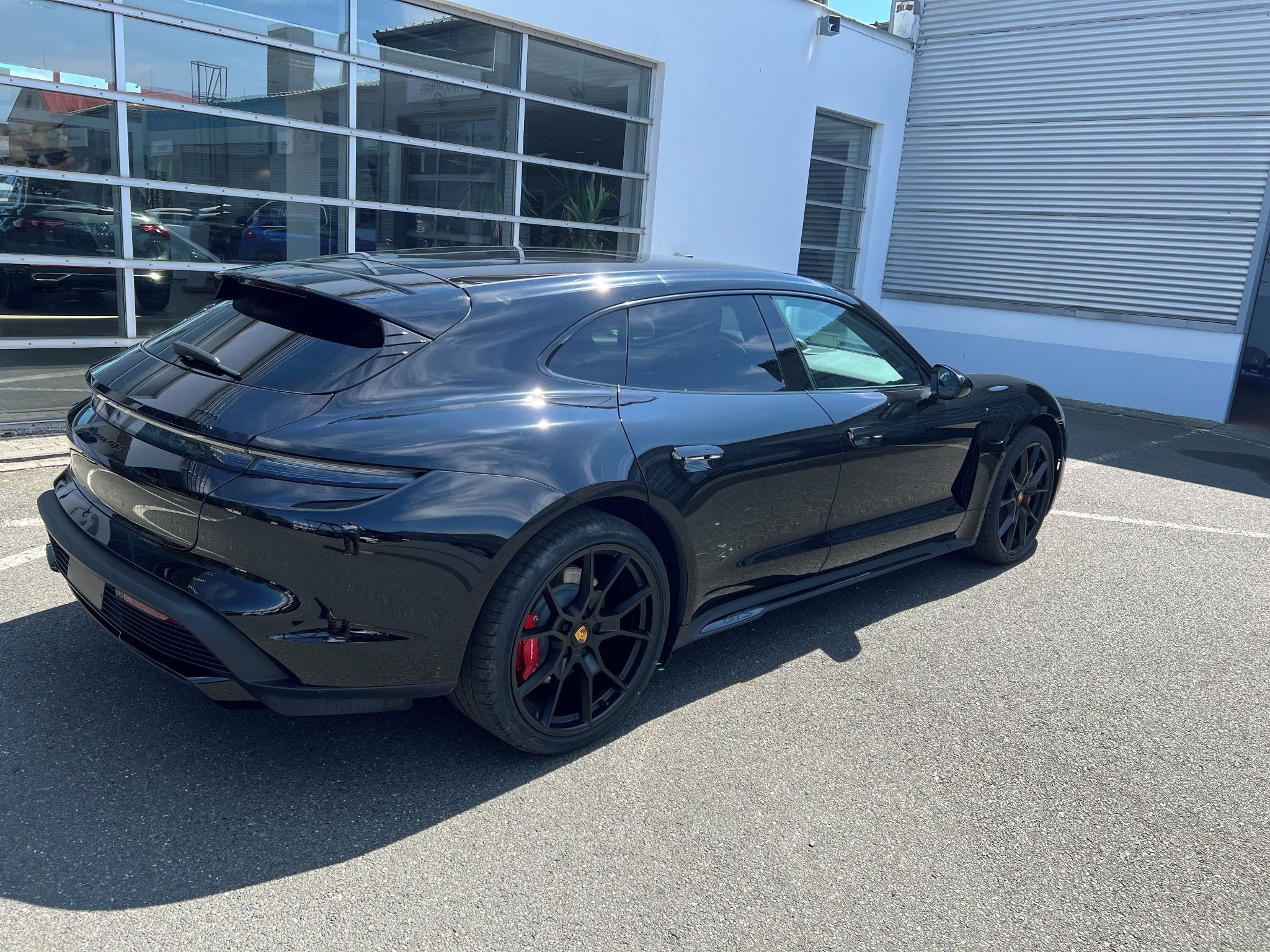 Porsche Taycan, GTS Sport Turismo - fotka 4