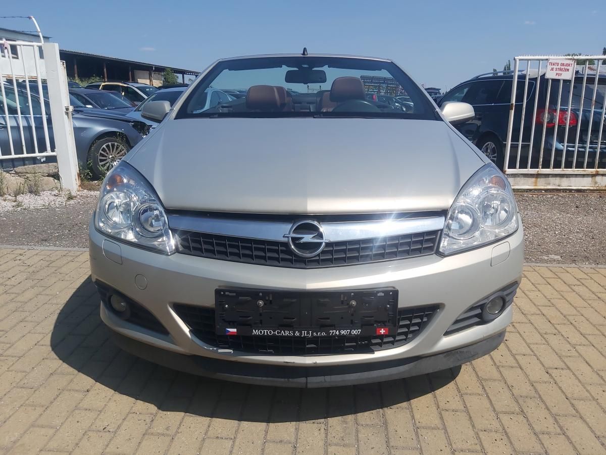 Opel Astra, 1,6  132KW - fotka 3