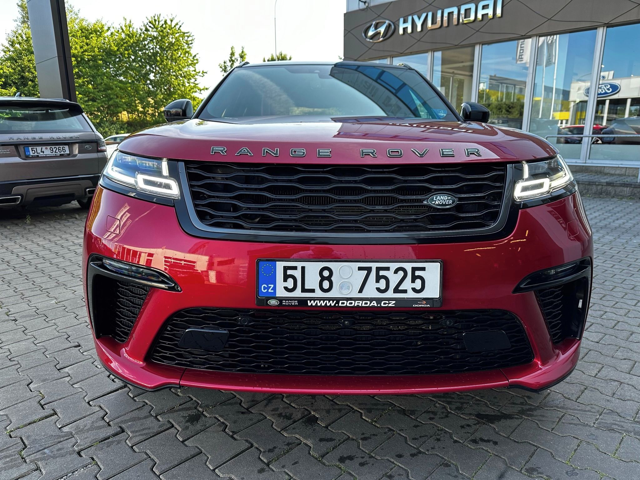 Land Rover Range Rover Velar, 5.0i 550k 4WD SVA - fotka 2