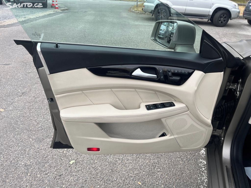 Mercedes-Benz CLS, fotka 8