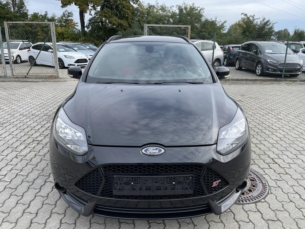 Ford Focus, ST 2.0 EB 184 kW serviska - fotka 2