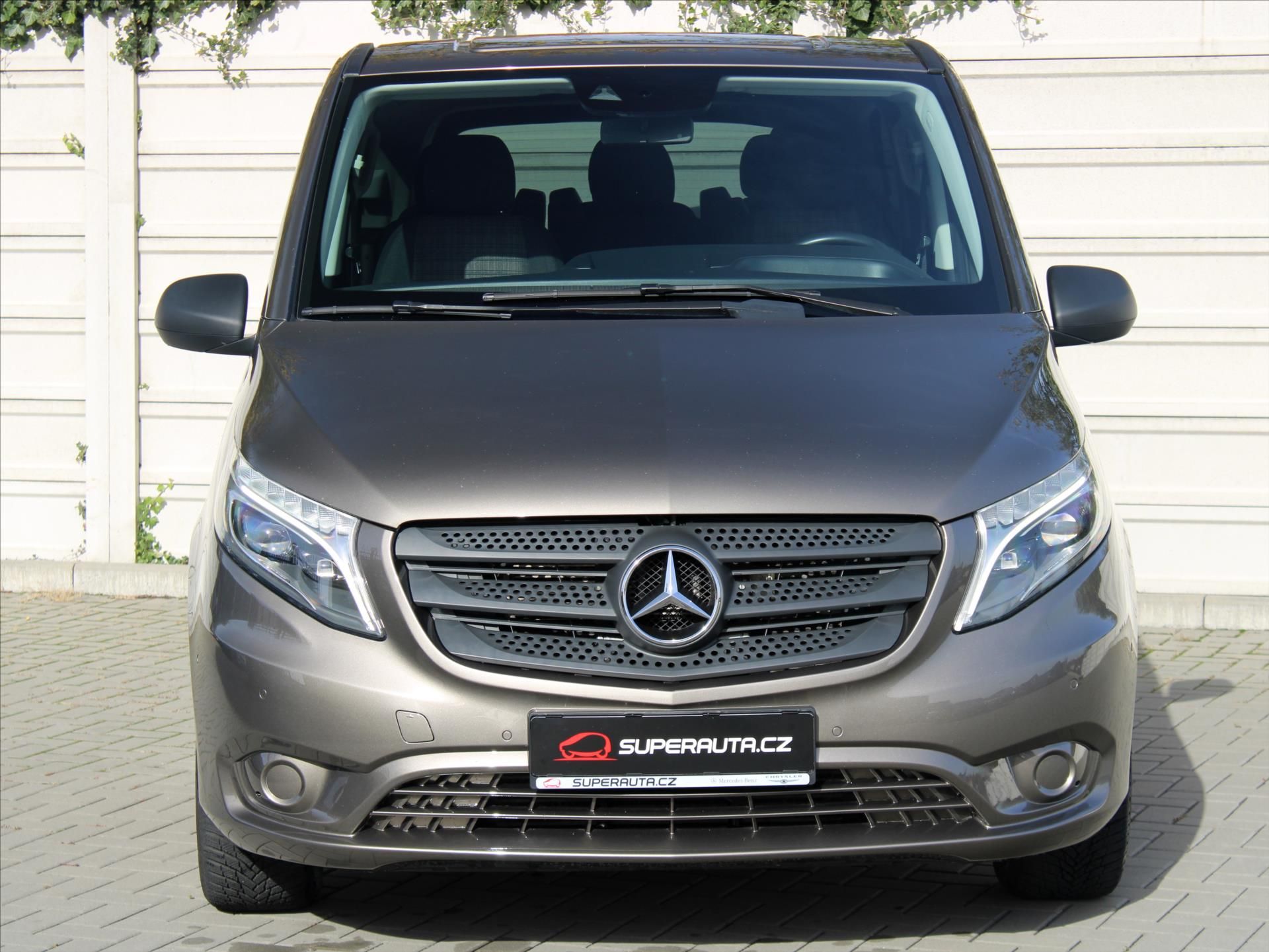 Mercedes-Benz Vito, 2,2 119CDi Tourer 4x4 Long ČR - fotka 2