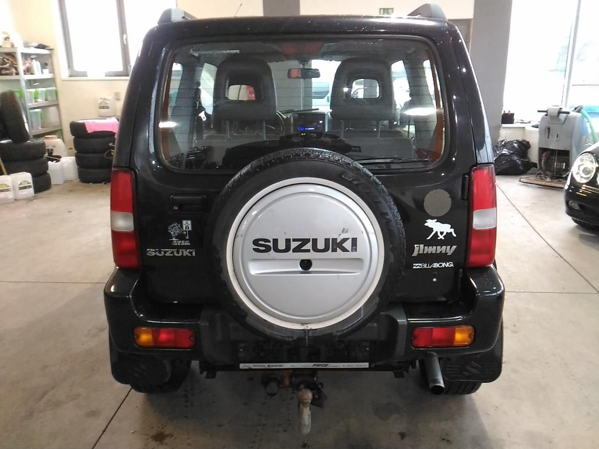 Suzuki Jimny, 1,5DDiS,4X4,TAŽNÝ - fotka 6