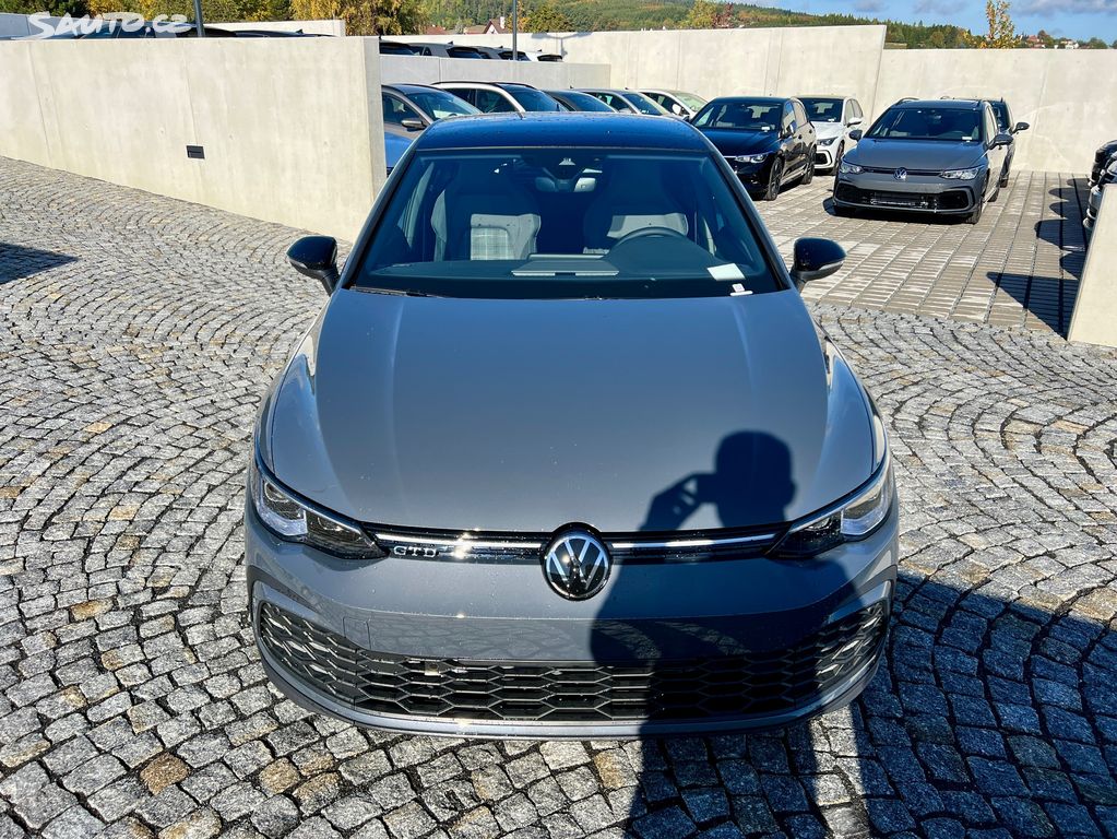 Konektivita VW Golf 8 GTD