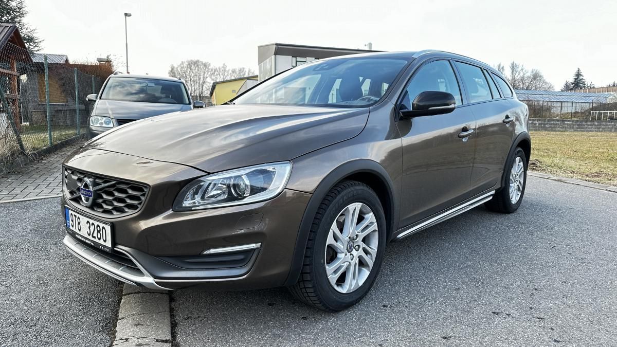 Volvo V60, D4 CROSSCOUNTRY 140KW AUTOMAT