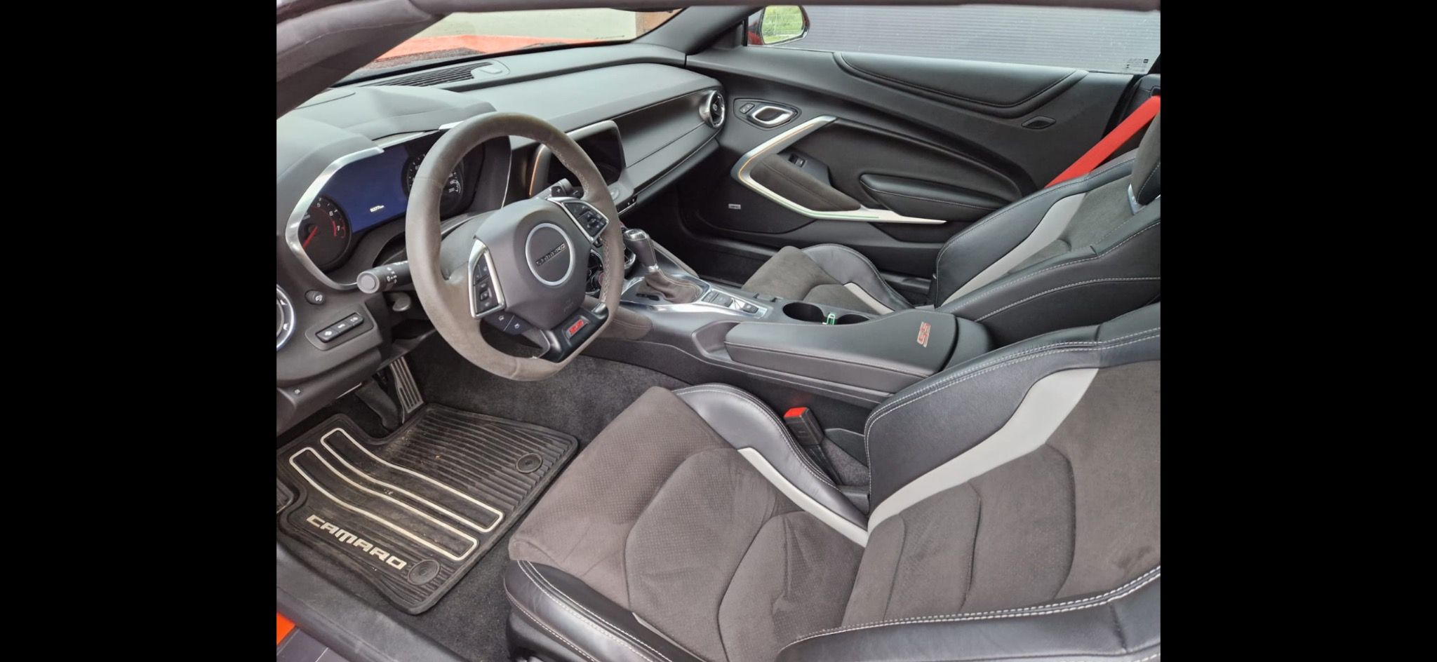 Chevrolet Camaro, 6.2L 2SS Recaro - fotka 6