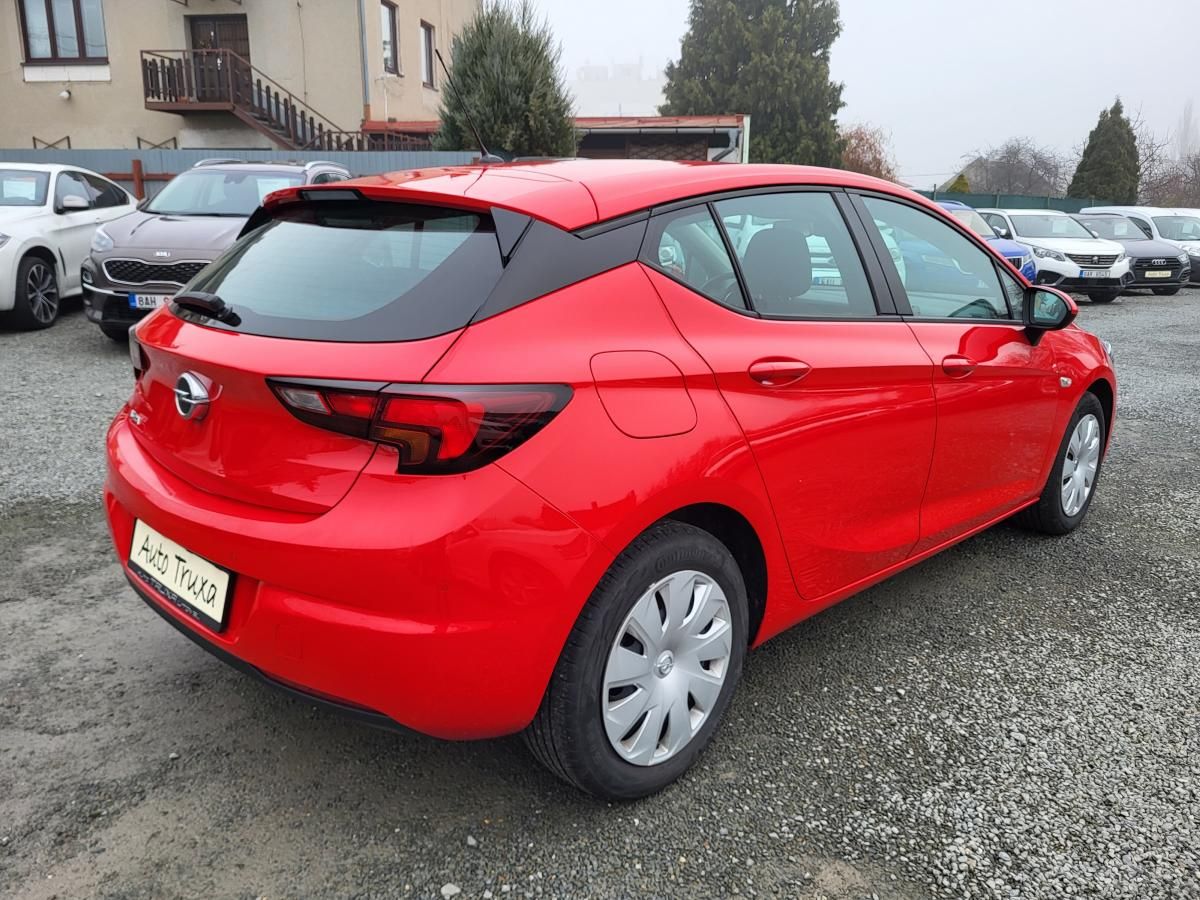 Opel Astra, 1.5 CDTi 77kW S/S ČR 1.majitel - fotka 4