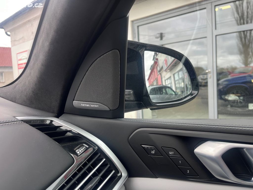 BMW X5, fotka 46