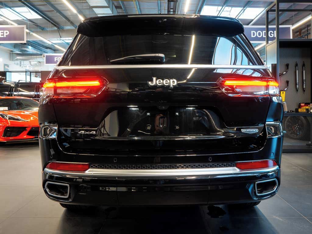 Jeep Grand Cherokee, 5.7 Summit L V8 HeadUp - fotka 5