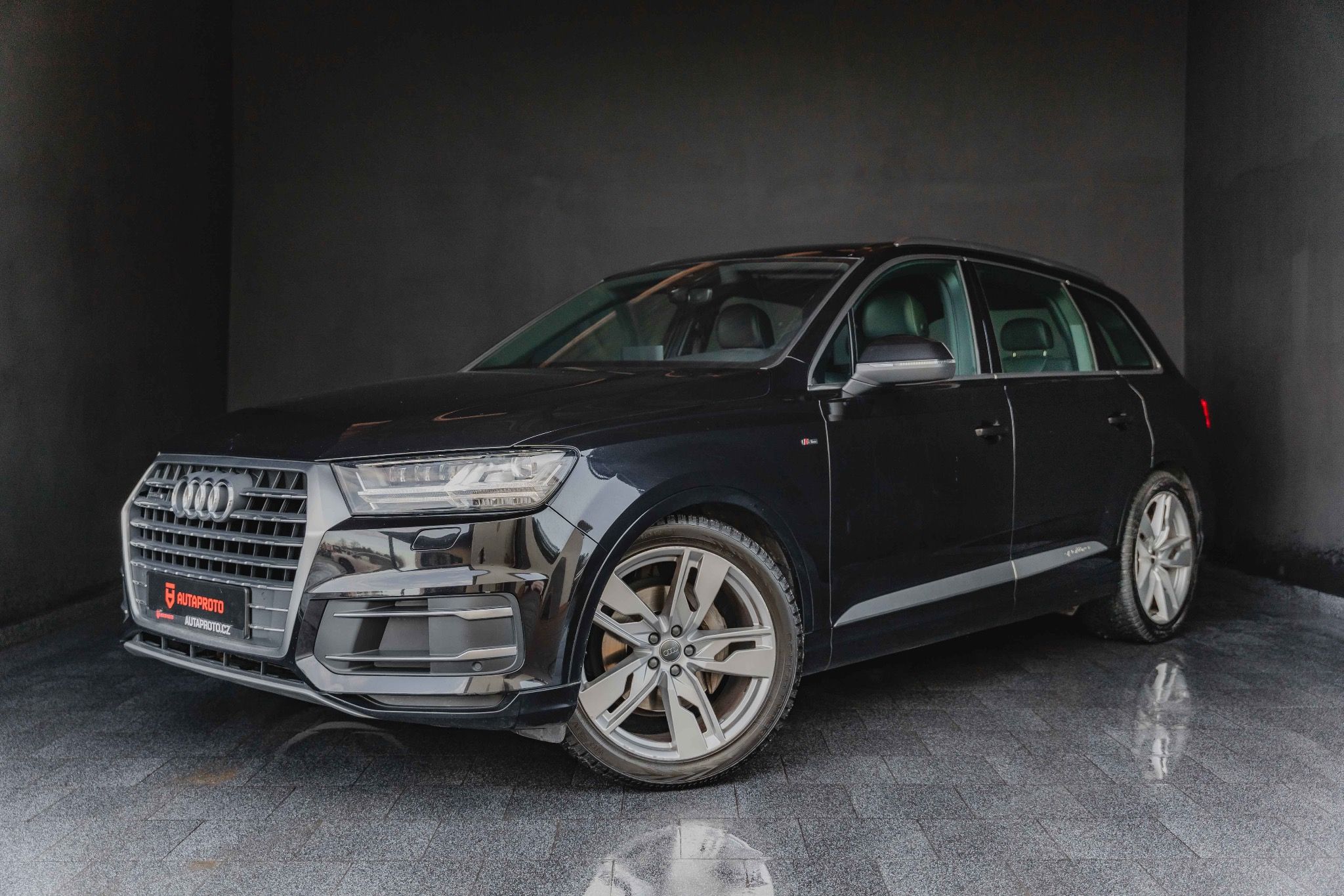 Audi Q7, Sline-Matrix-KAM-TAŽNÉ-CZ-R21