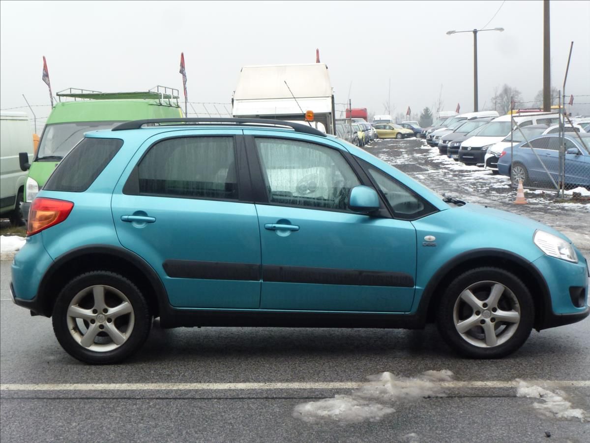 Suzuki SX4, 1,9 DDiS 4x4 Lagoon Turquoise - fotka 4