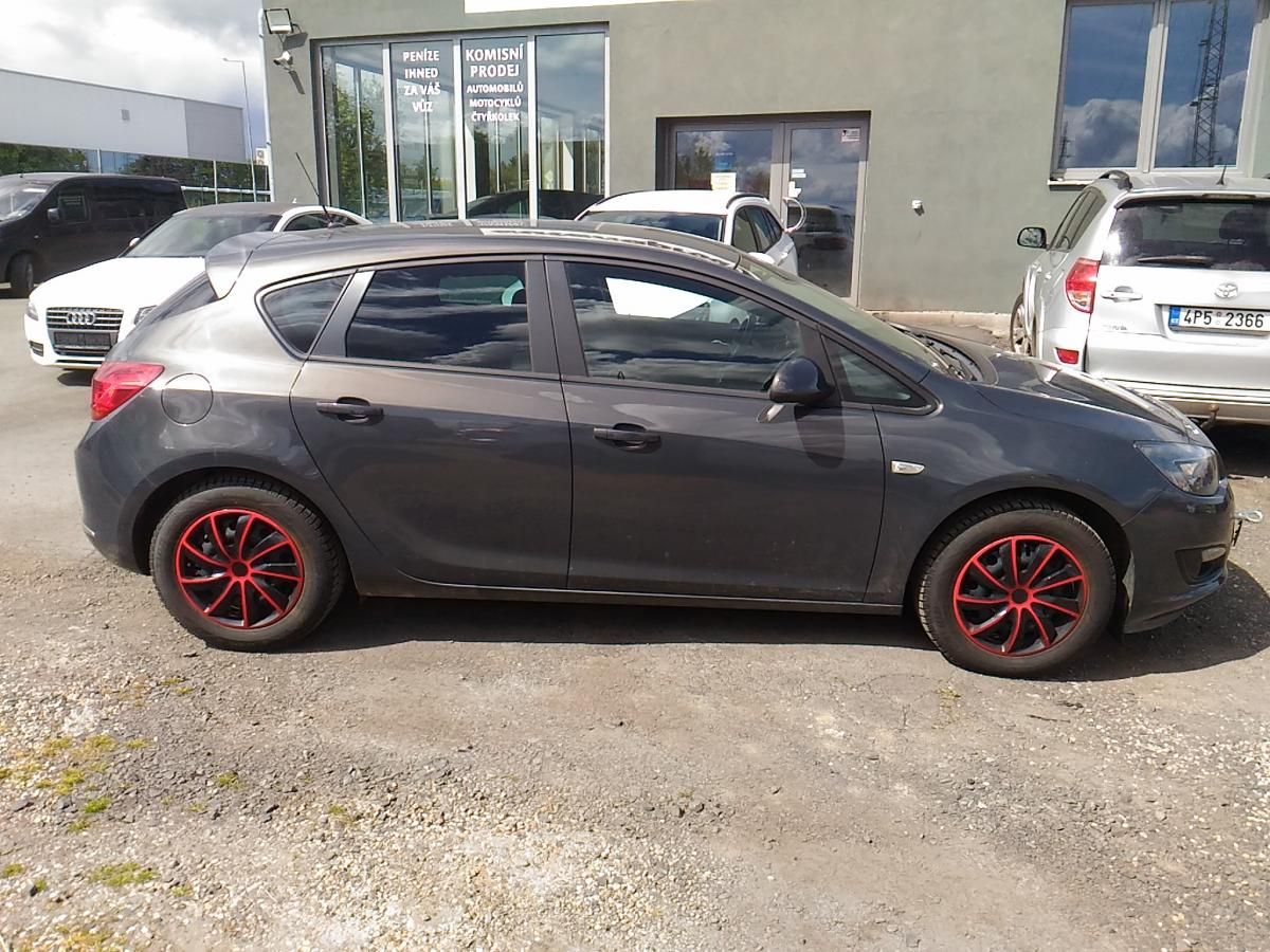 Opel Astra, 1,6CDTI,100KW,LED,NAVI,KLIMA - fotka 2