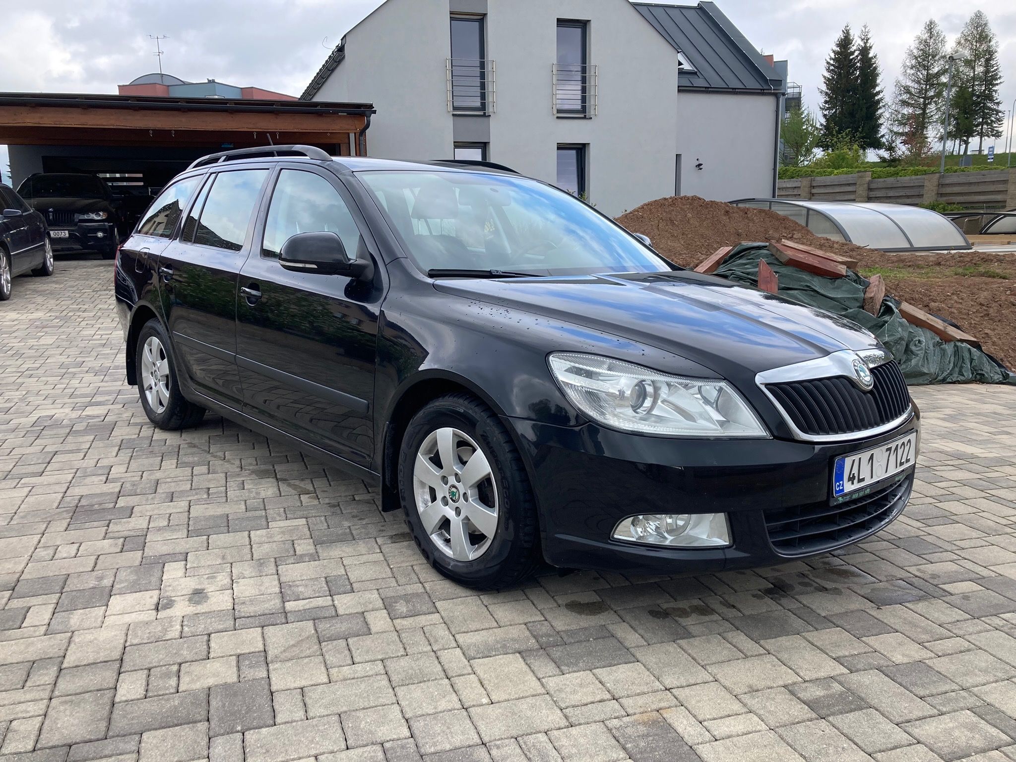 Škoda Octavia, combi 1,6 TDi CR 77kW - fotka 6