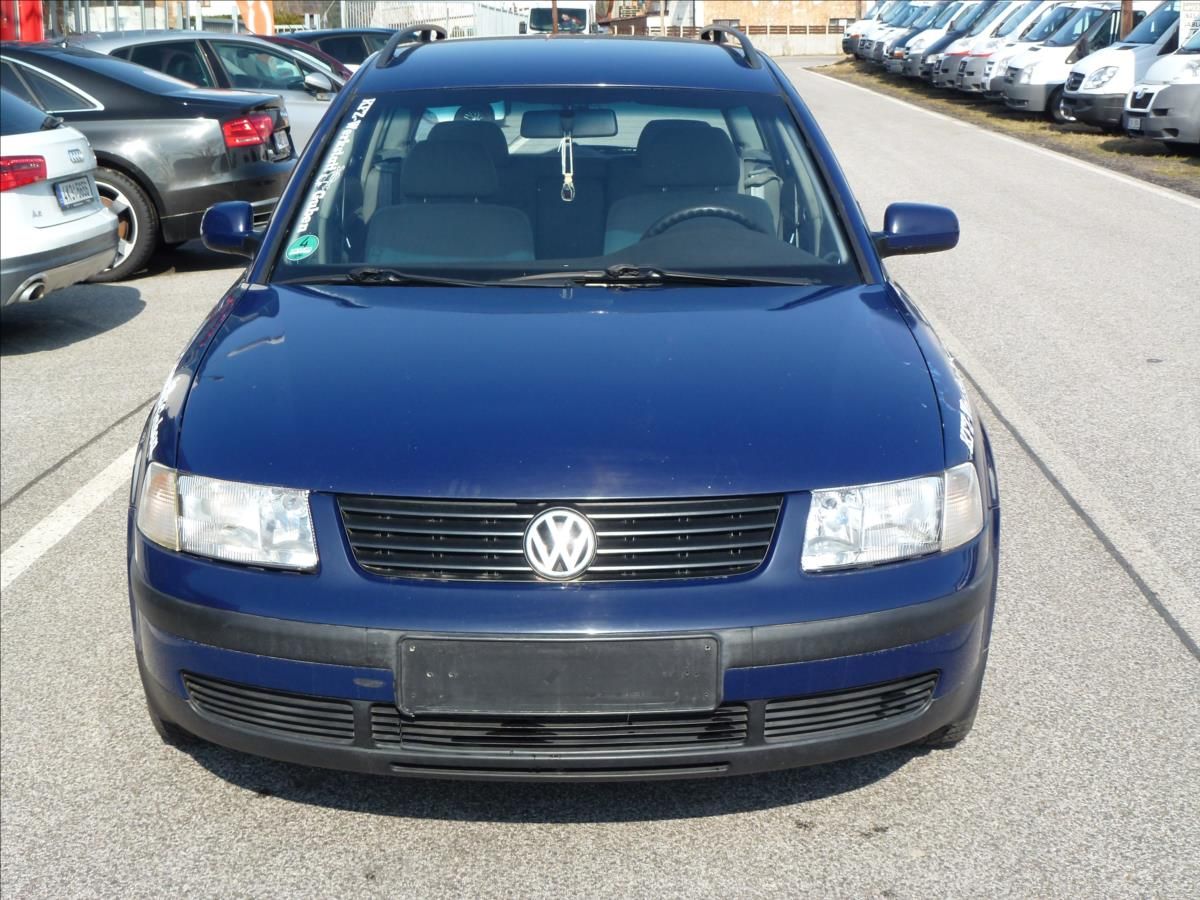 Volkswagen Passat, 1,6 Bez dokladů !!! na ND - fotka 2