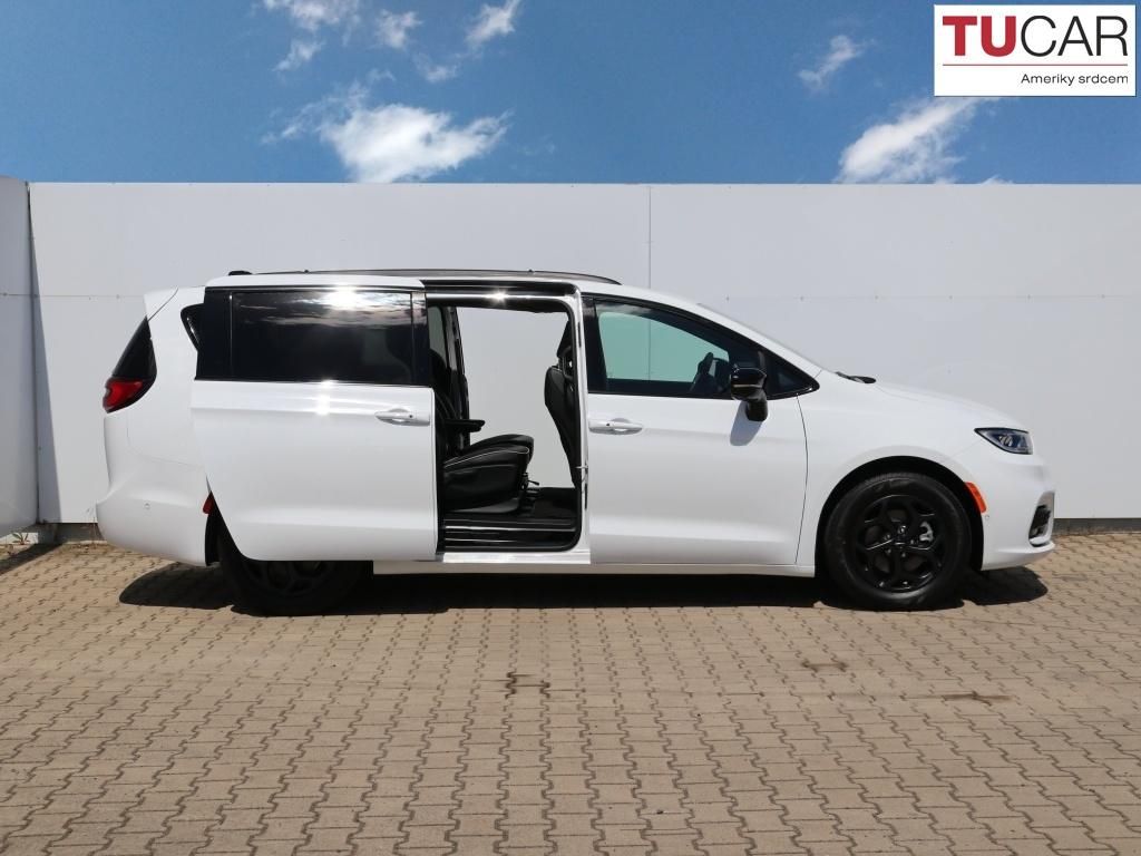 Chrysler Pacifica, Limited Hybrid 3.6 V6 - fotka 5