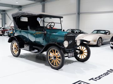 Model T, Odp. DPH, Video, ČR