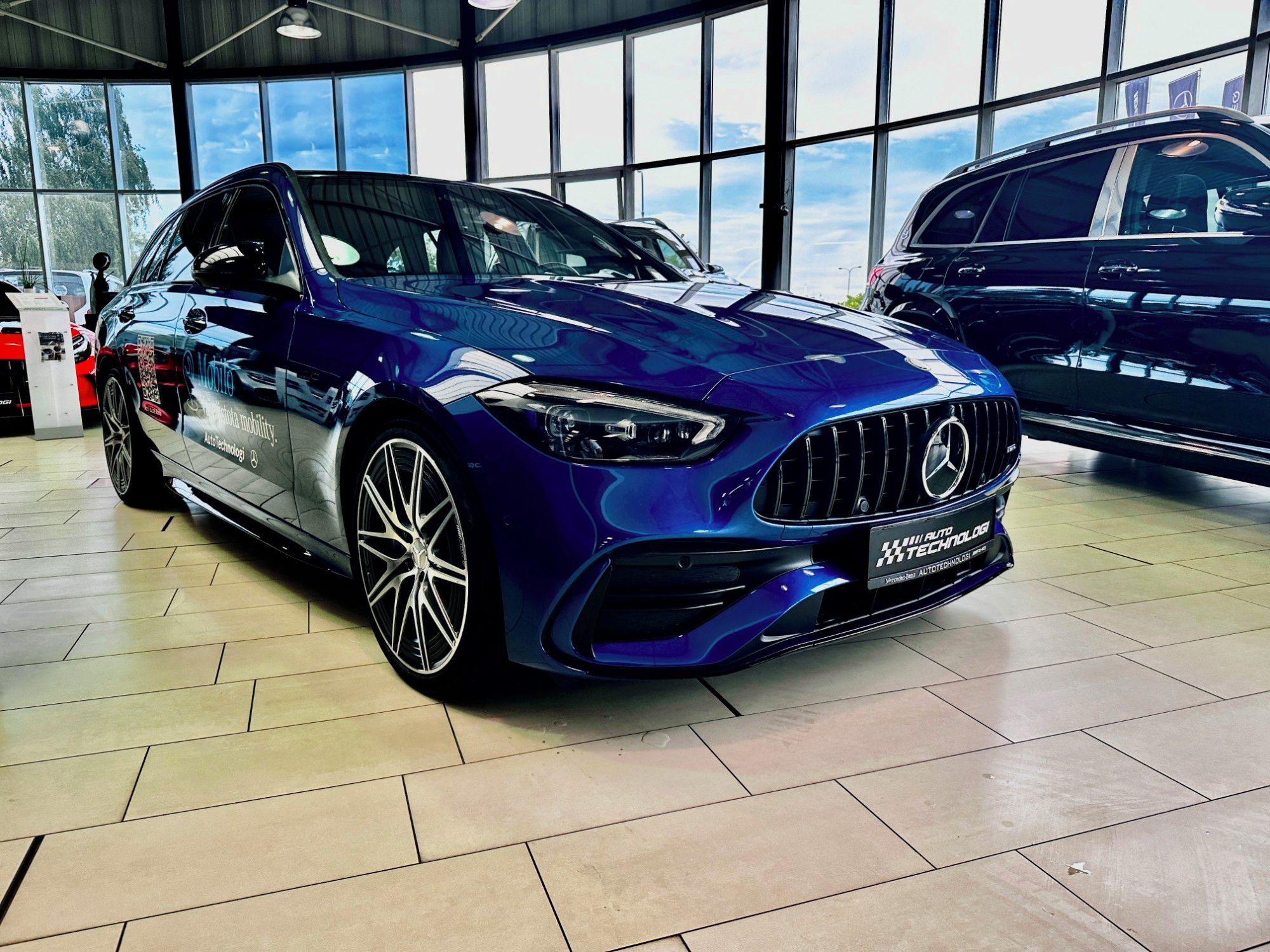 Mercedes-Benz Třídy C, 43 AMG 4MATIC - fotka 4