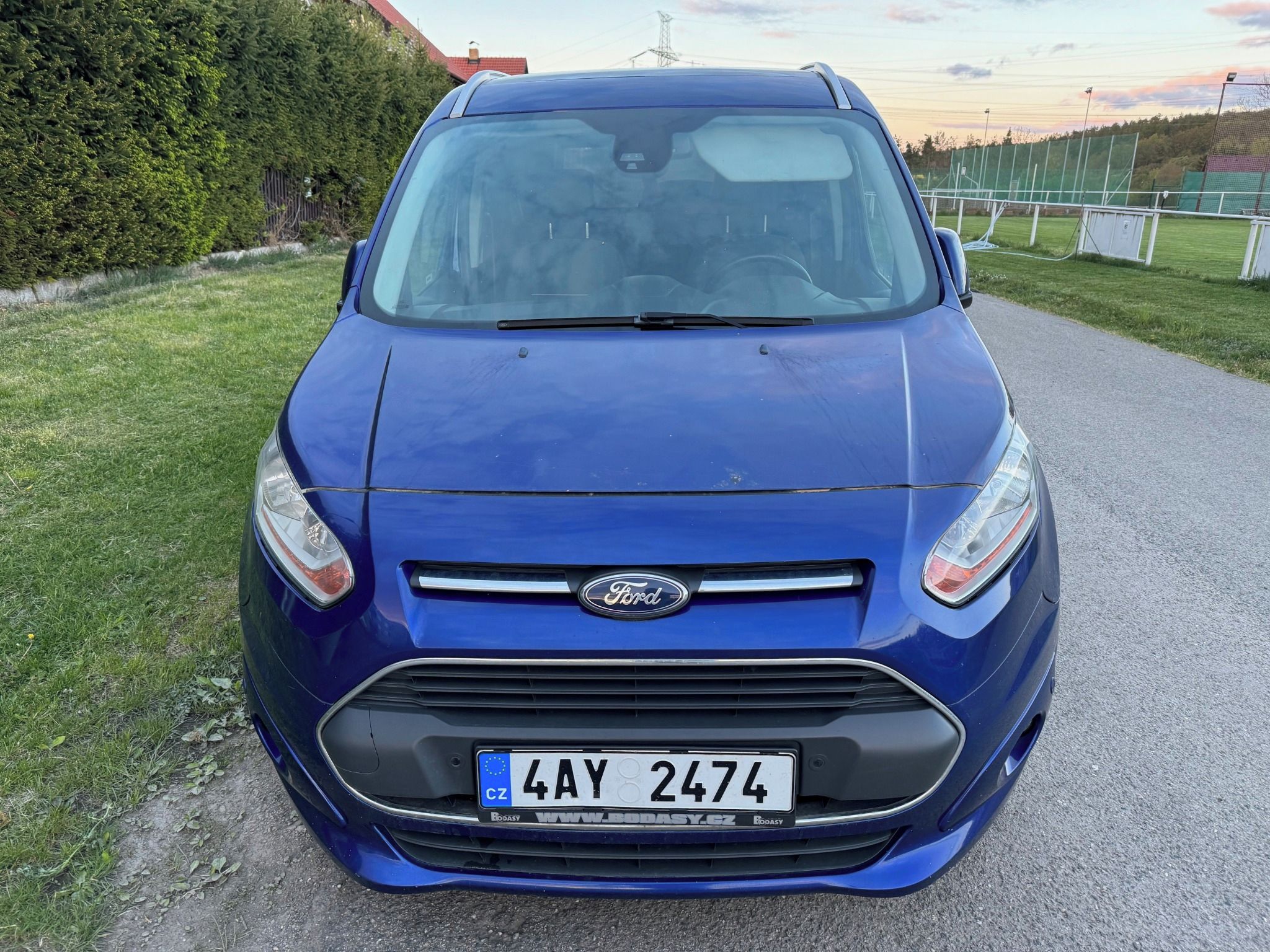 Ford Tourneo Connect, 74kW benzin, CZ, 2.majitel - fotka 2