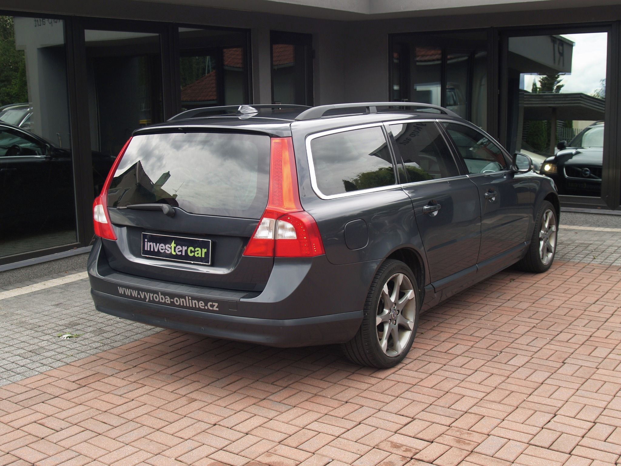 Volvo V70, 2,0d - fotka 4