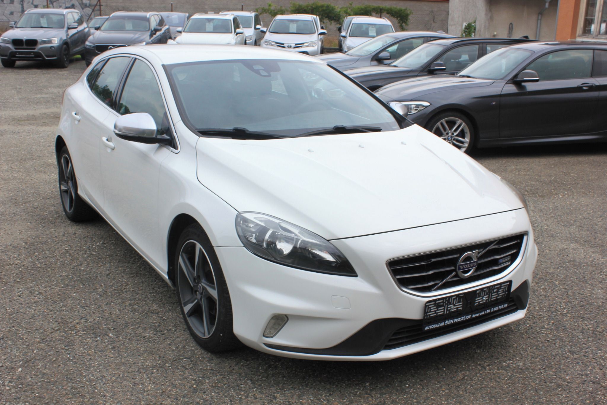 Volvo V40, 1.6D, 84 kW,  R-DESIGN