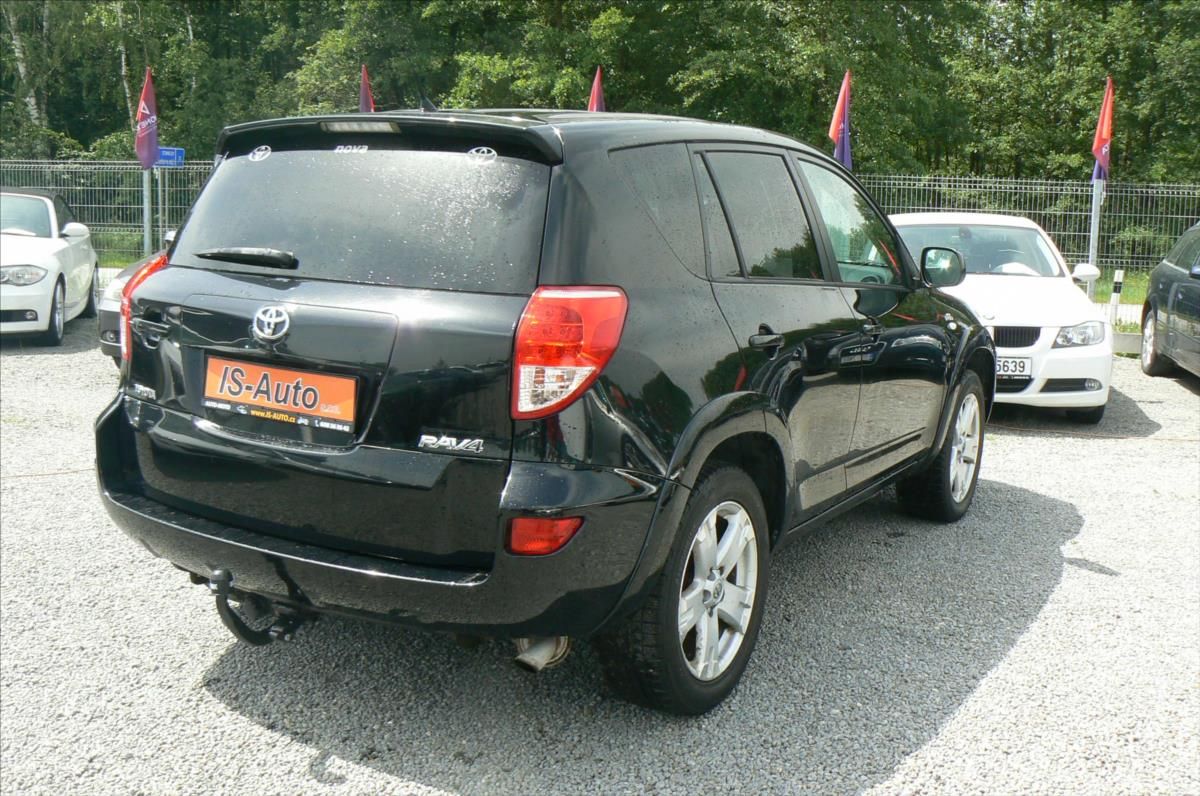 Toyota Rav4, 2,2 D-CAT 4x4 - fotka 5