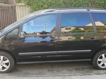 Volkswagen Sharan, 2.0 TDI, tažné, 7 míst, STK