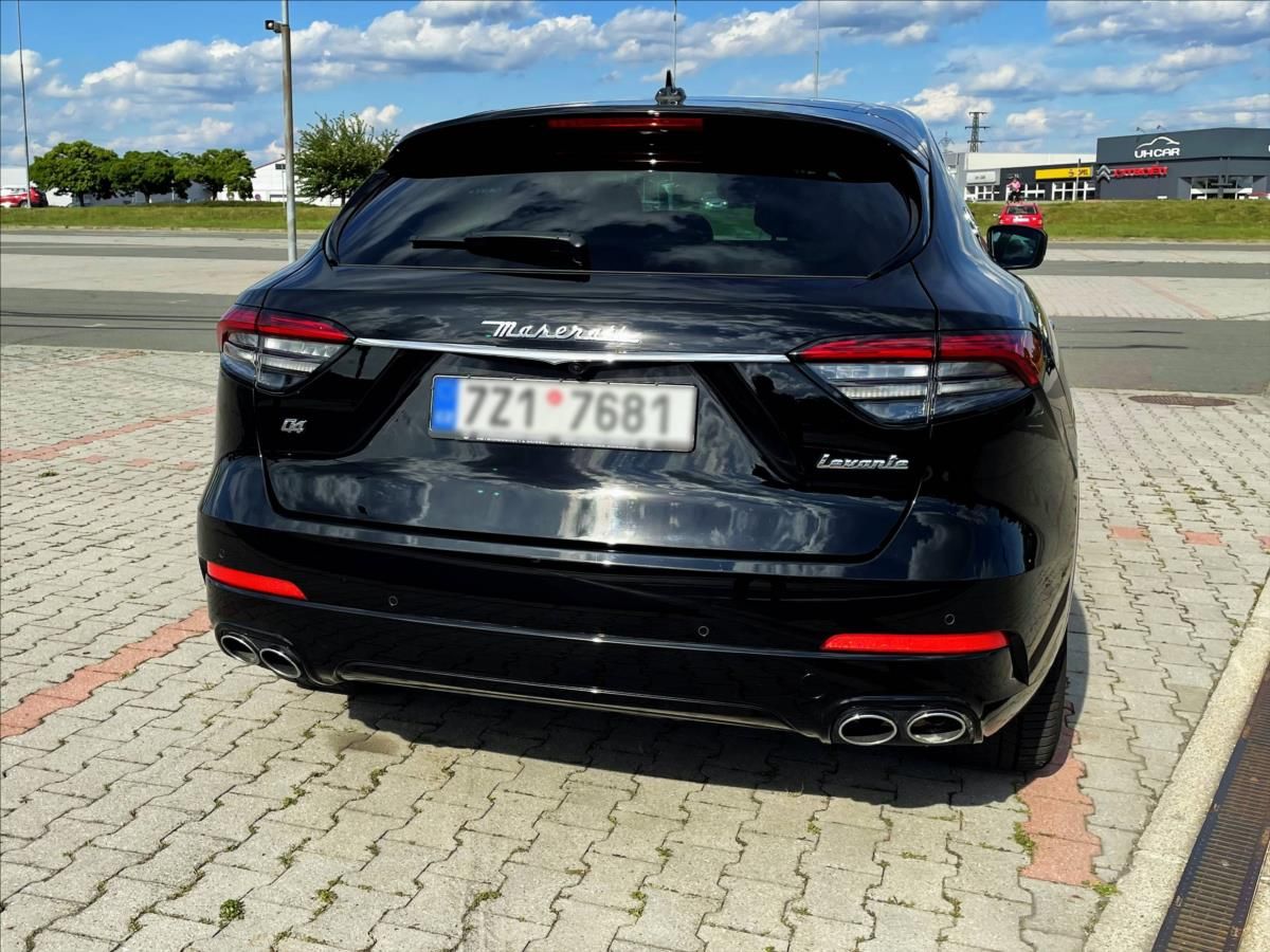Maserati Levante, 3,0 Turbo V6Q4 24V Grand Sport - fotka 5