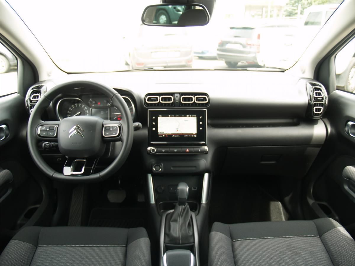 Citroën C3 Aircross, Shine 1,5BHDi 120 EAT6 - fotka 4