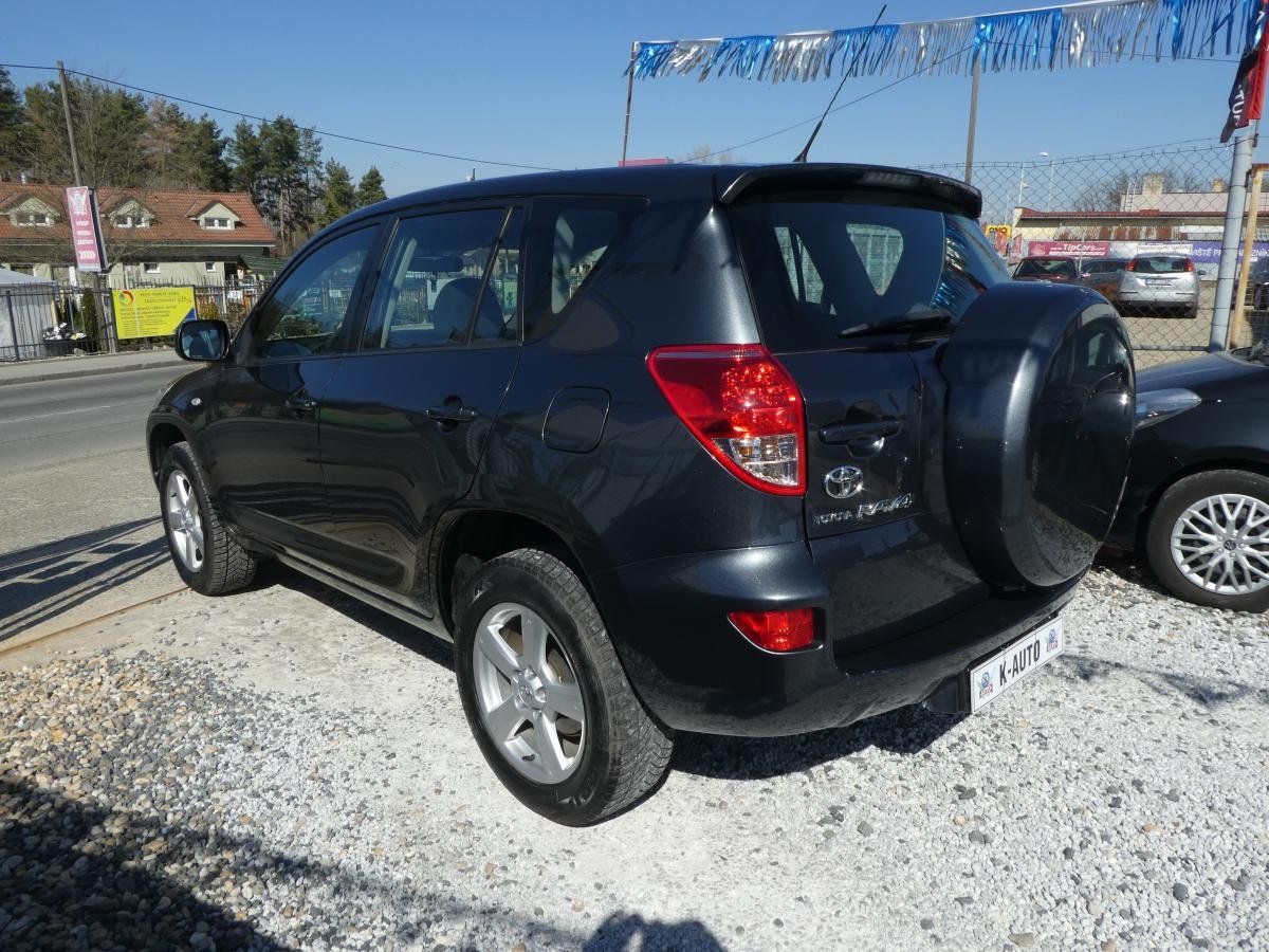 Toyota Rav4, 2.0i 112kW*Klima*Alu*4x4* - fotka 6