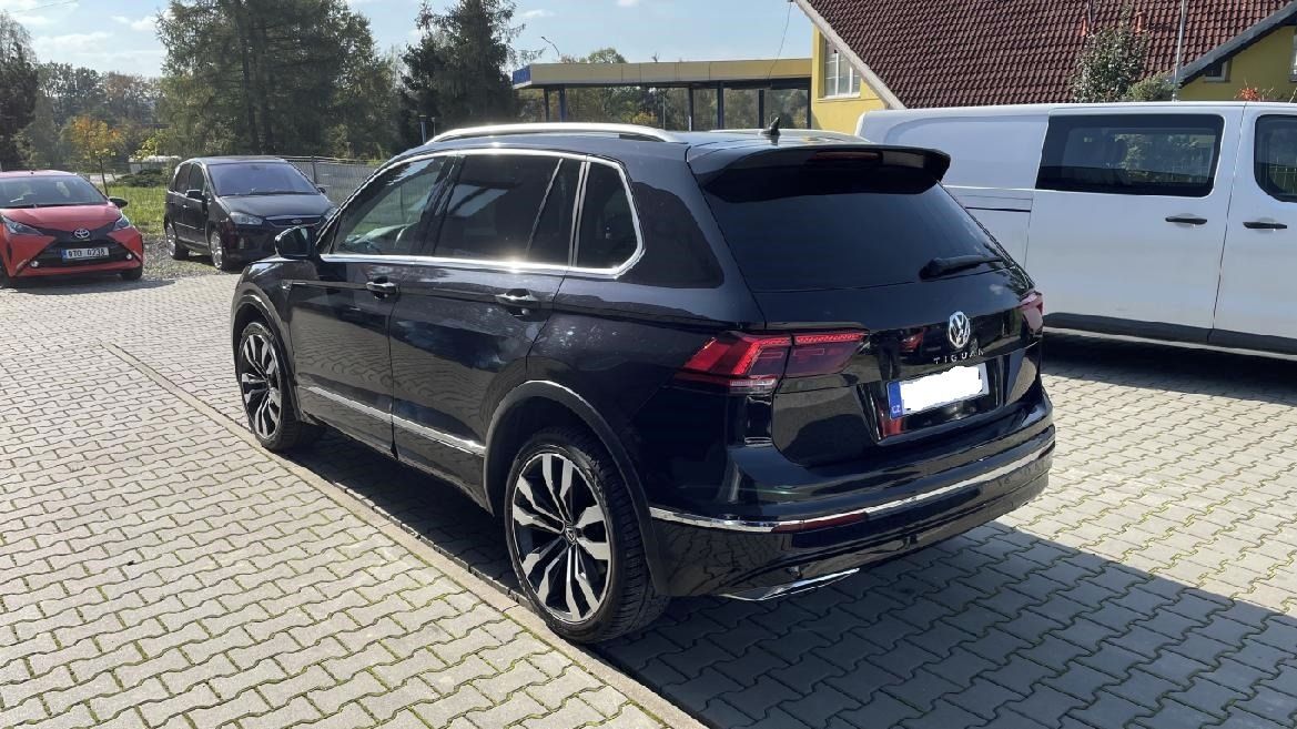 Volkswagen Tiguan, R-Line 2,0 TDI 176kW 4x4 DSG - fotka 6