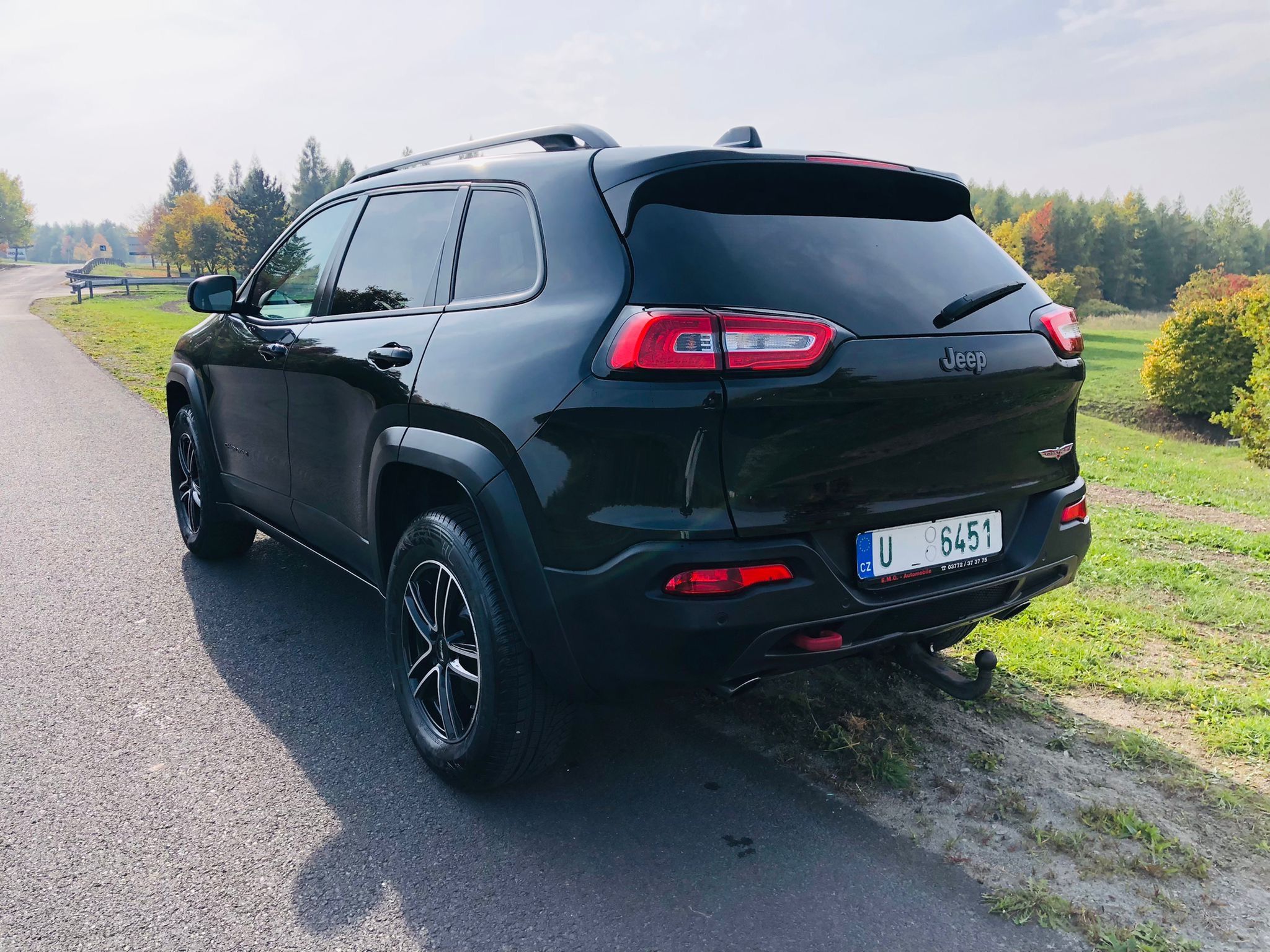 Jeep Cherokee, Trail rated 3.2 W6 - fotka 3