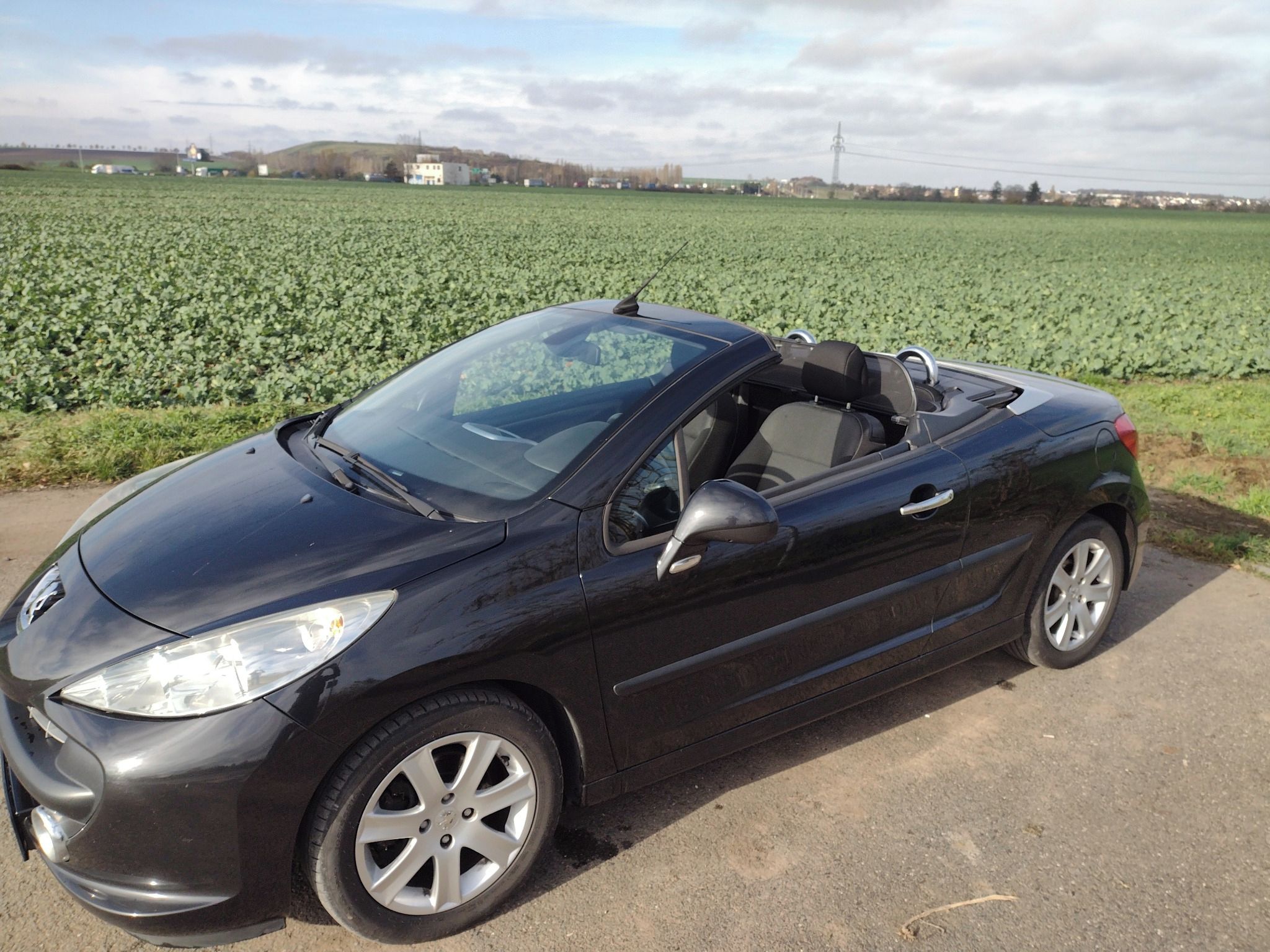 Peugeot 207, CC 1.6HDi 80kW KLIMA,SERVIS.KN - fotka 6