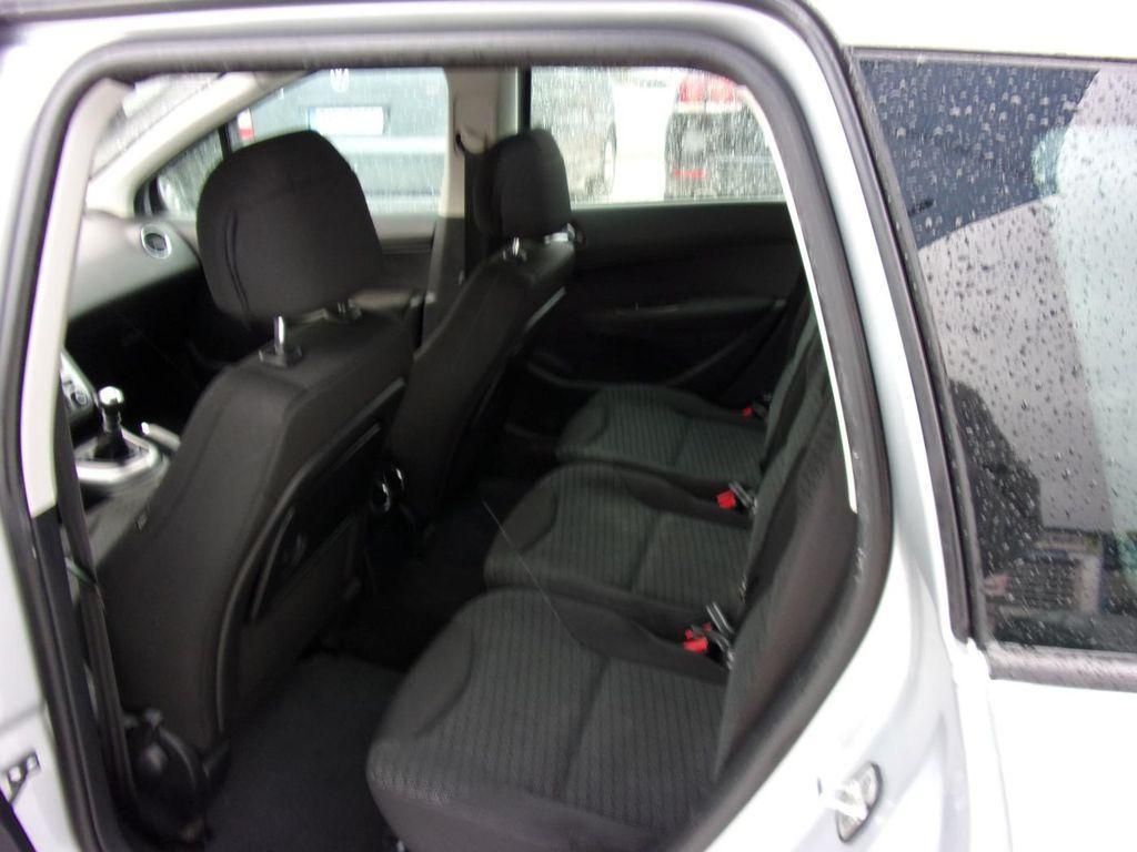 Peugeot 308, sw 1.6 - fotka 2