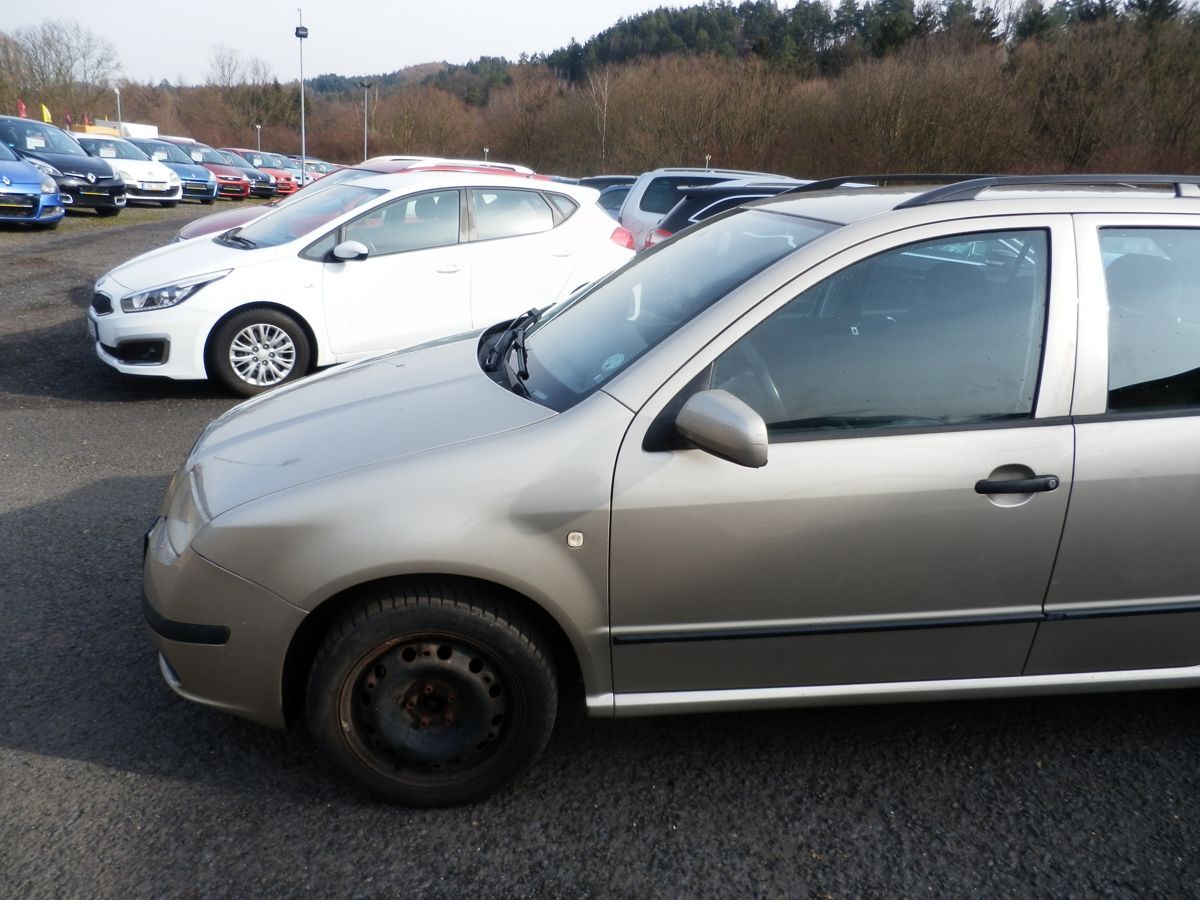 Škoda Fabia, 1,4 74KW KLIMA - fotka 5