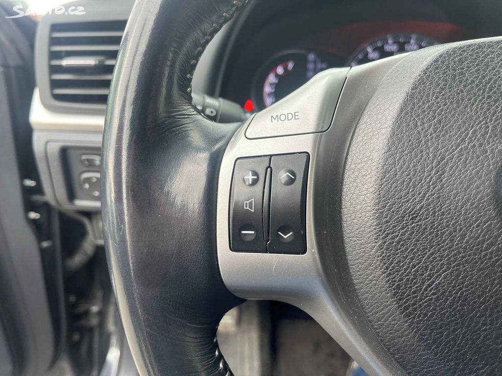 Lexus CT 200h, fotka 19