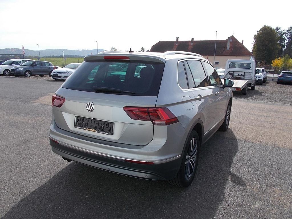 Volkswagen Tiguan, 2,0 TDI, 140kW,4X4,LED,Pano - fotka 5