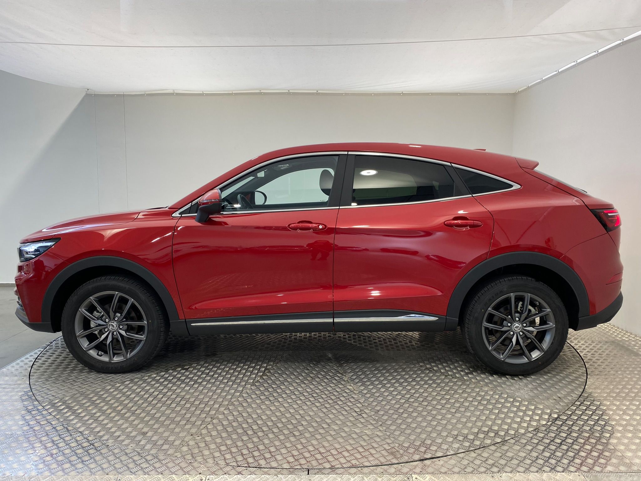 Dongfeng Fengon 5, 1.5 Turbo automat CVT, Classic - fotka 3