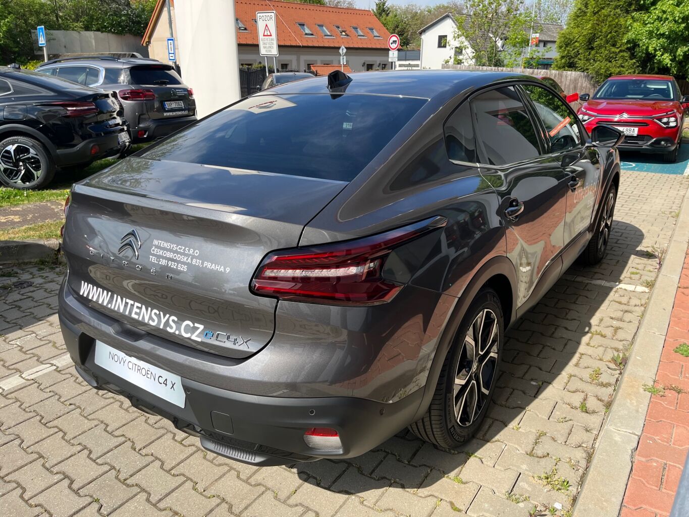 Citroën ë-C4 X, C4 X Elektromotor 100kW/136k S - fotka 6